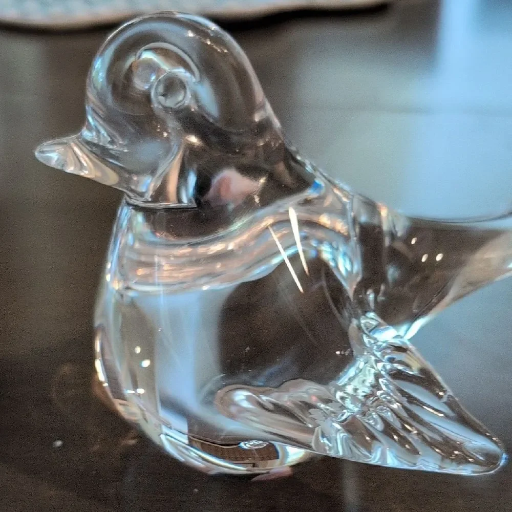 Elegant Vintage Art Glass Bird Figurine Paperweight
